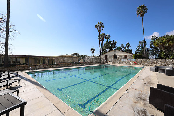 724A Pool 0237