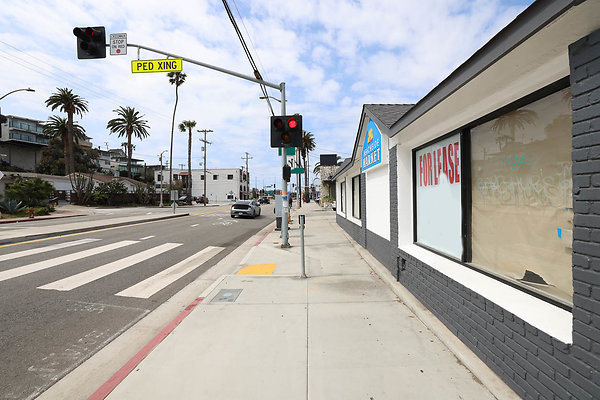 850A Front Sidewalk rev 0178