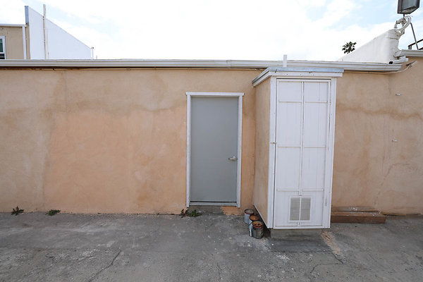 850A Rear Door 0186