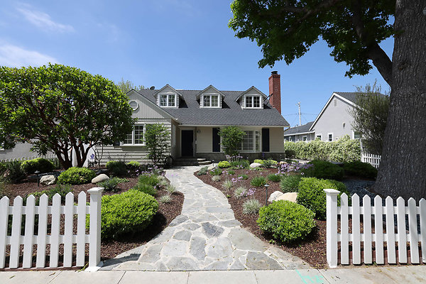 020B Front Ext 0101