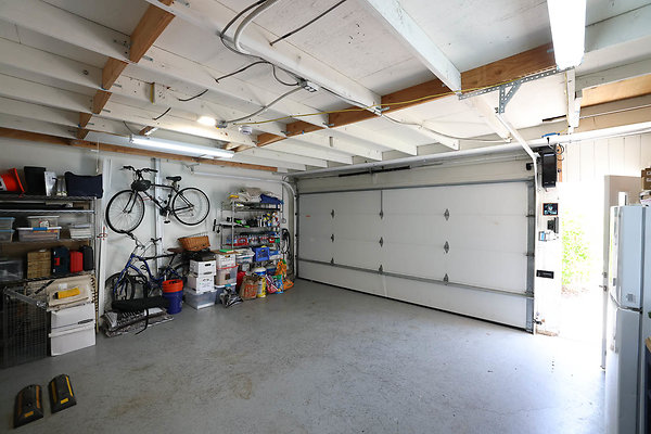 020B Garage 0149