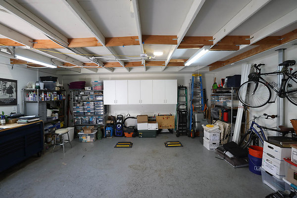 020B Garage1 0144