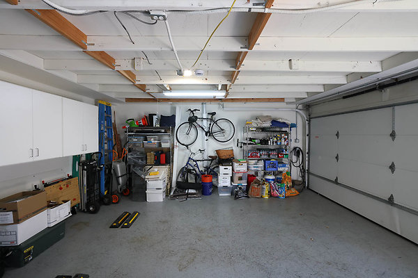 020B Garage4 0150