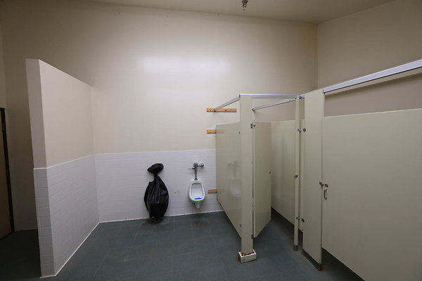 Aquatic Center Mens Bathroom 1312