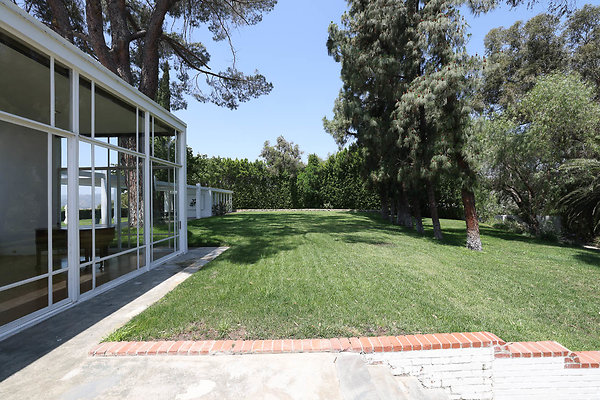 092A Mid Yard 0044