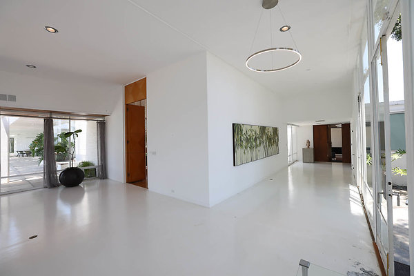 092A Front Entry 0166