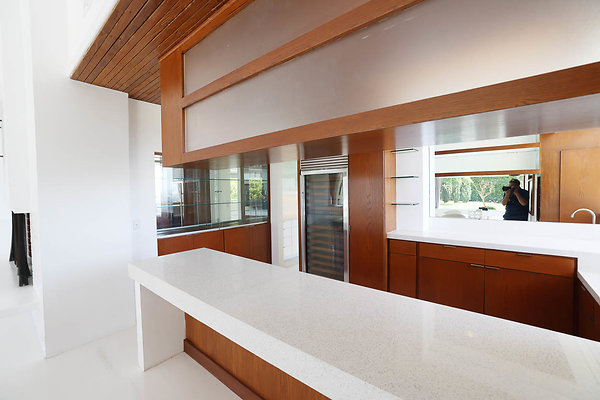092A Family Room Bar 0226