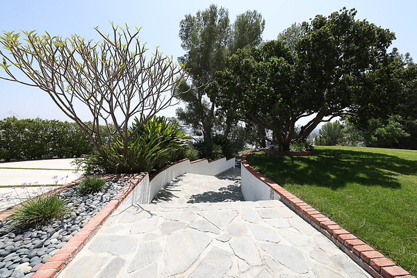 092A Front Steps 0025