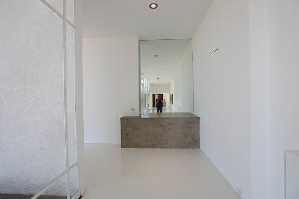 092A Dining Room Hallway1 0242