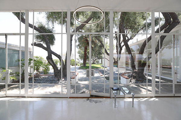 092A Front Entry 0162