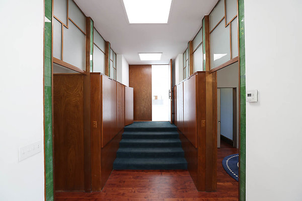 092A Master Bedroom Entrance 0173