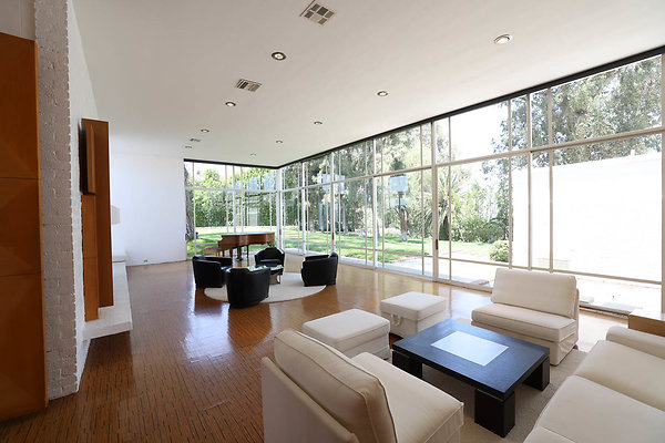 092A Living Room 0201