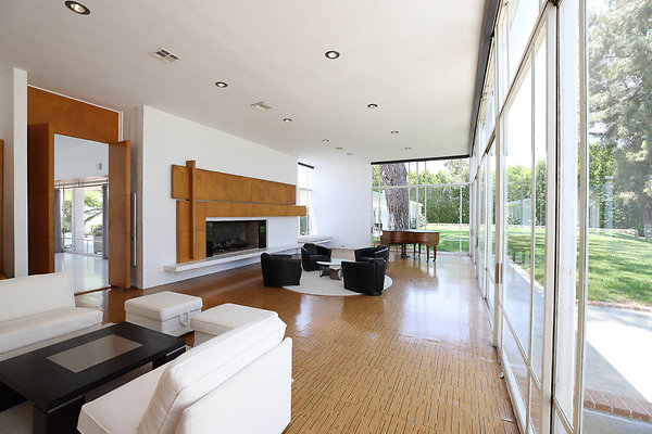 092A Living Room 0203