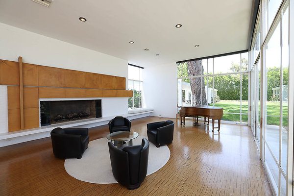 092A Living Room 0208
