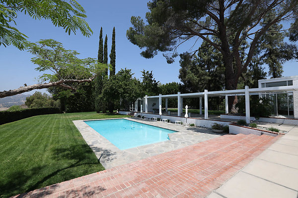 092A Pool 0058