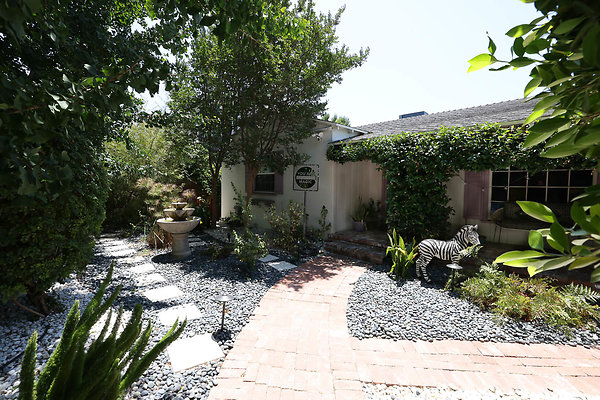 010B Eclectic Home