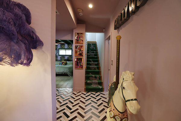 010B Rear Hallway 0048