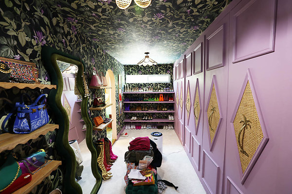 010B Master Closet 0068