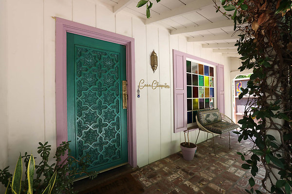 010B Front Porch 0117
