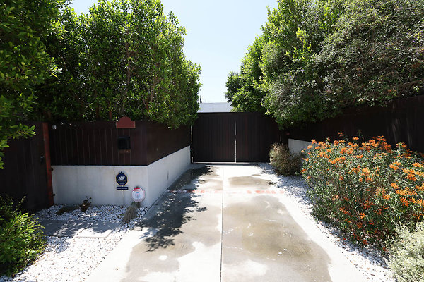 010B Driveway Gate 0128