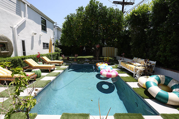 010B Pool2 0101
