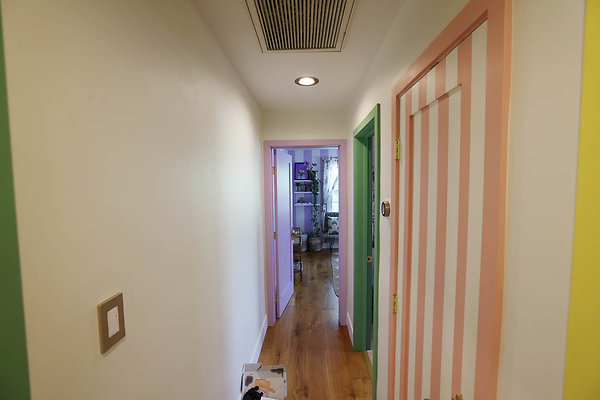 010B Bedroom Hallway 0028