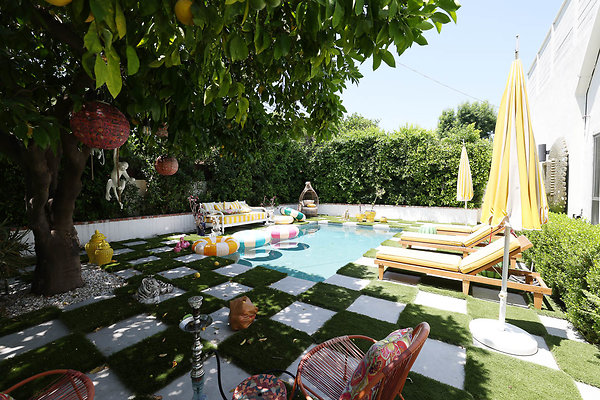 010B Pool 0095