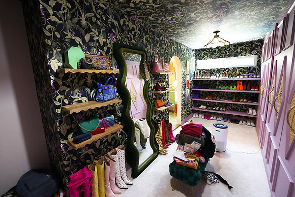 010B Master Closet 0069