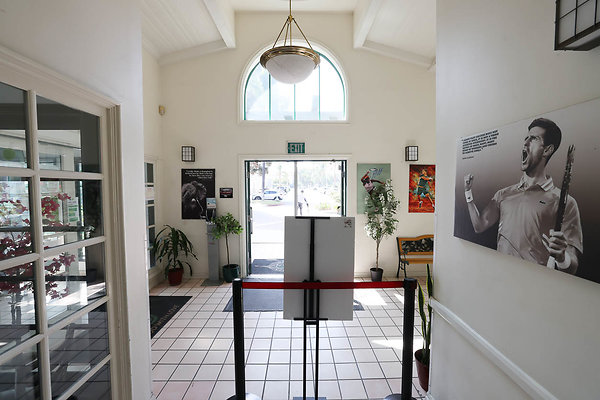 Lobby 0016