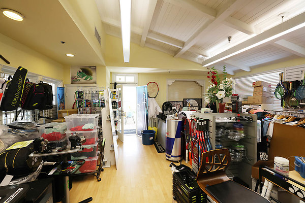 Pro Shop 0058