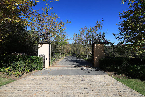 Driveway Gate Open 0401