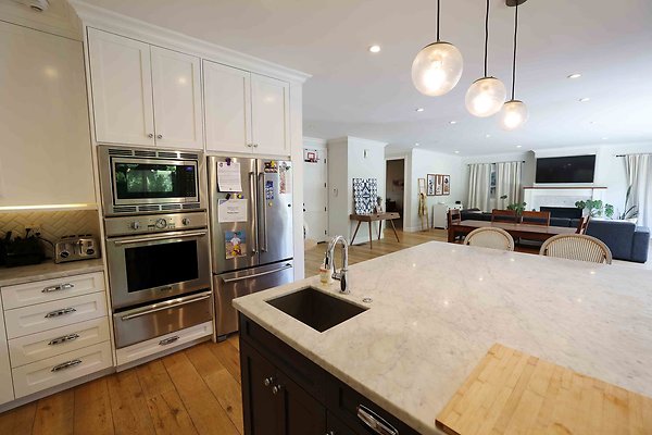 166B Kitchen 0042