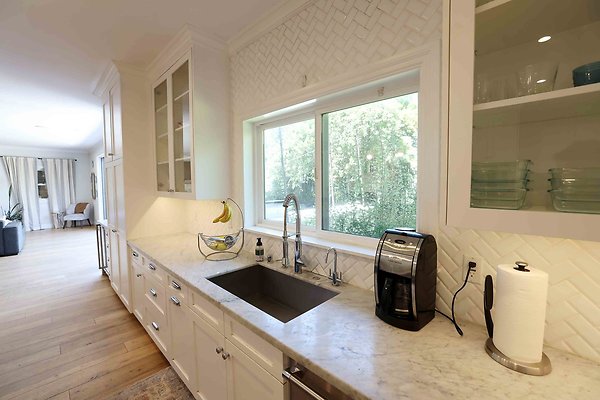 166B Kitchen 0041