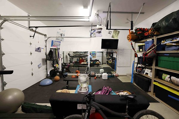 166B Garage4 0004
