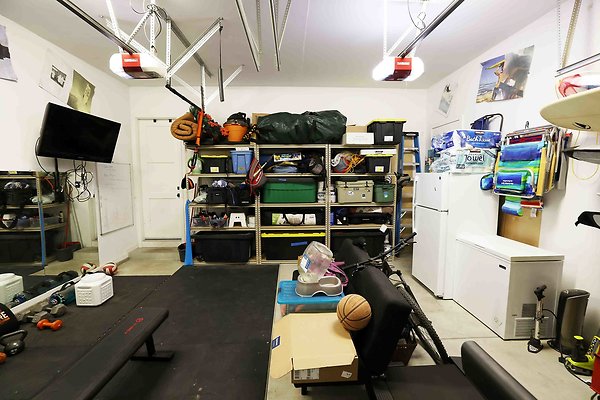 166B Garage1 0001