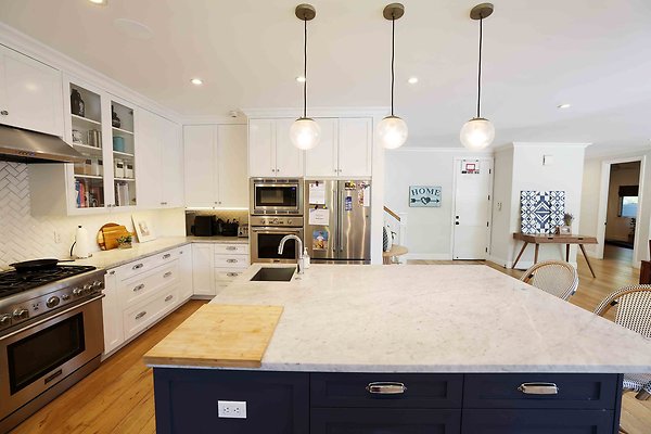 166B Kitchen4 0038
