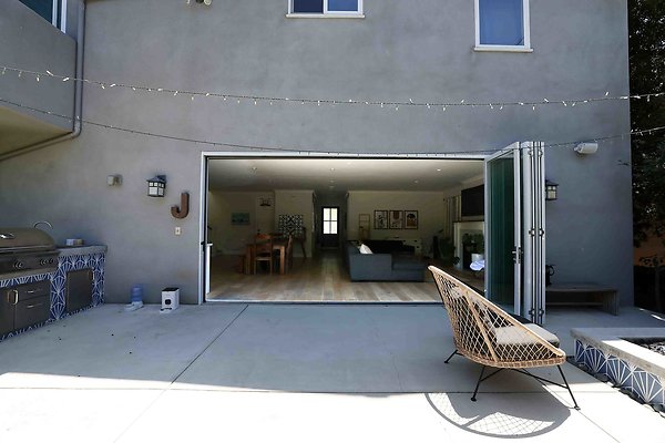166B Patio 0056