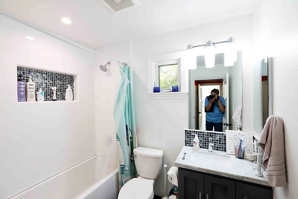 166B Boys Bedroom Bathroom 0119