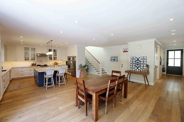 166B Dining Room 0026