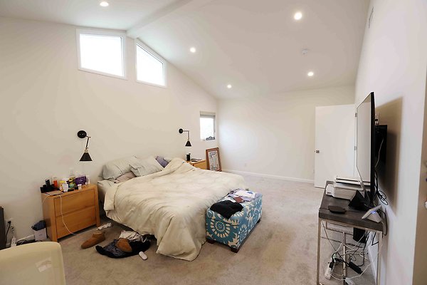 335A Master Bedroom 0109