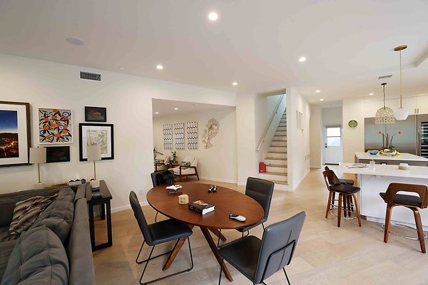 335A Breakfast Area &amp; Kitchen 0034