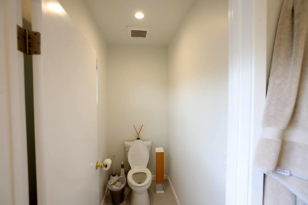 335A Master Bathroom 0095