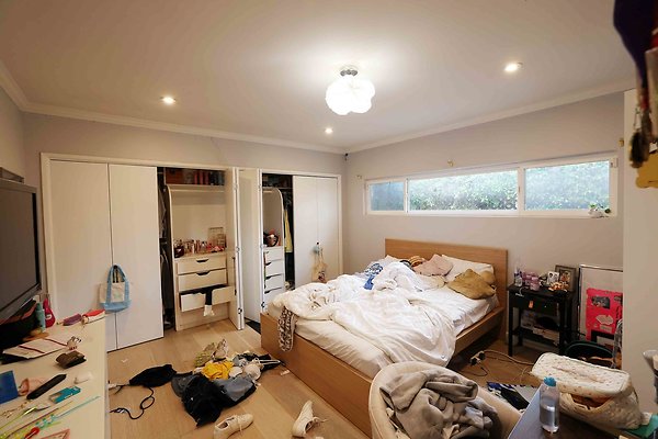 335A Bedroom2 0022