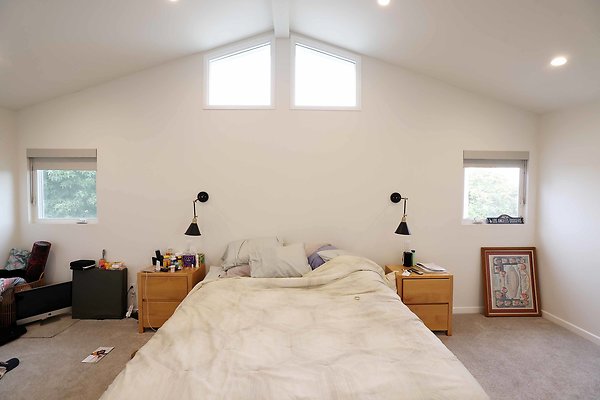 335A Master Bedroom 0110