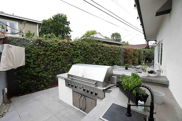 335A Backyard BBQ 0079