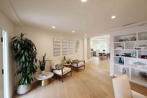 335A Front Entry 0009