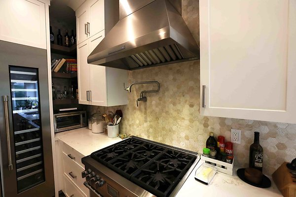 335A Kitchen 0057