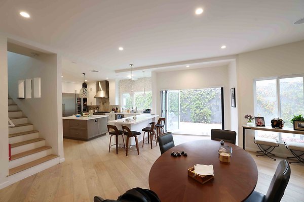 335A Breakfast Area &amp; Kitchen 0035