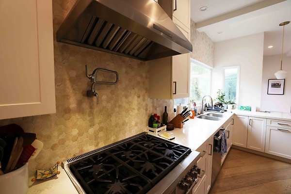 335A Kitchen 0058