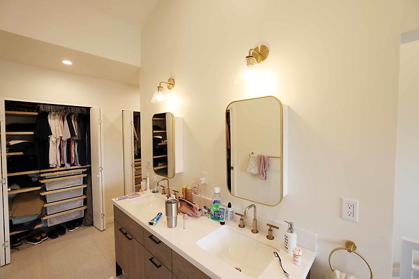 335A Master Bathroom 0099